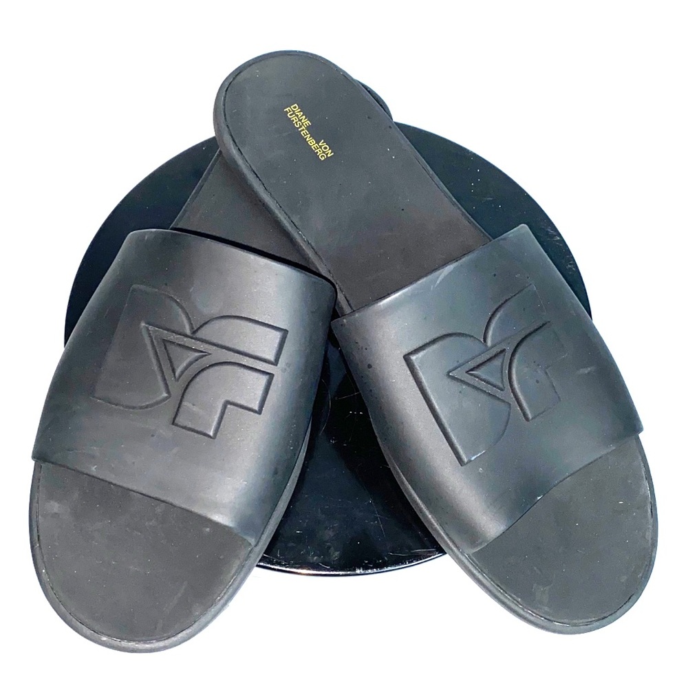 Diane Von Furstenburg Kellan Slide Sandals